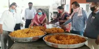 Food delivered to hundreds of needy people through city BJP Ram Rasoda