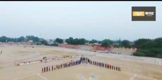 vSoftball players decorated velodrome with hundreds of lamps