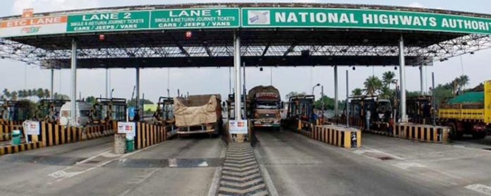 All toll plazas will be removed in a year, GPS tracker-Gadkari will be installed on the highway