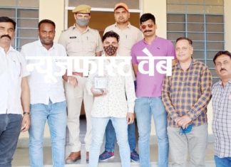 Illegal pistol recovered, a youth arrested