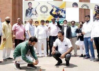 Bikaner distributed sweets on the victory of hockey team