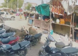 Divisional Commissioner, get the encroachment removed from this area too