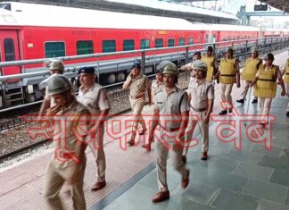 Effect of youth movement on railways, RPF flag march at Bikaner railway station