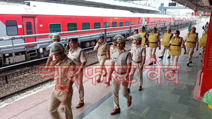 Effect of youth movement on railways, RPF flag march at Bikaner railway station