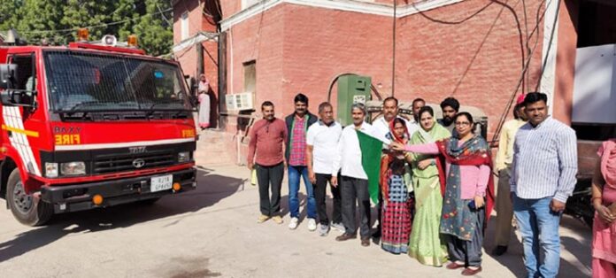 Municipal Corporation got four state-of-the-art fire fighting vehicles