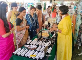 Army Wives Welfare Association 'Awa' Sapta Shakti Command organizes 'Har Hunar' exhibition