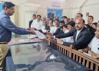 Lawyers under the auspices of Bar Association, Bikaner sent a memorandum to the President against homosexuality