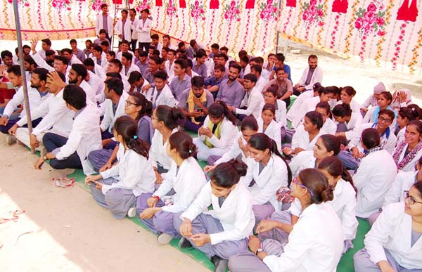 3 narshin ka dharn medical (4)