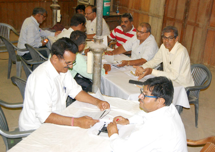 एपीओ प्रधानाध्यापकों