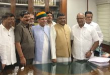 हाइकोर्ट बैंच मामला : केन्द्रीय विधि मंत्री से मिले अधिवक्ता