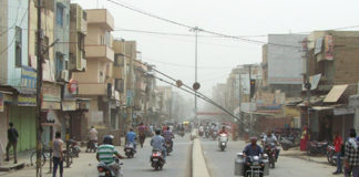 (mahatma gandhi road)