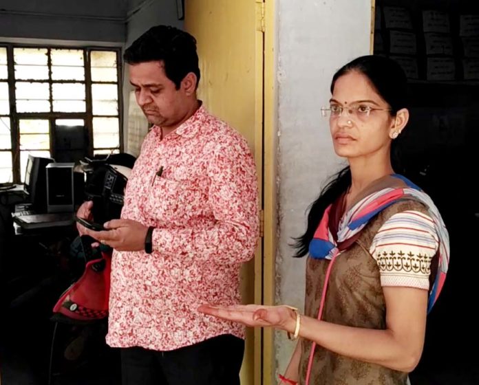 महिला से झपटी चेन