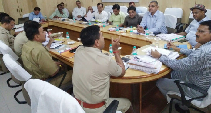 संभागीय आयुक्त संभागीय आयुक्त