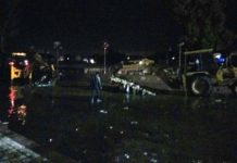 सड़कों पर सैलाब, नहीं पहुंचे निगम आयुक्त और महापौर सडक़ों पर सैलाब