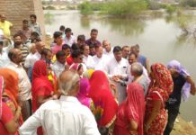 सुजानदेसर : नाले का पानी घरों में, कल्ला पहुंचे मौके पर सुजानदेसर