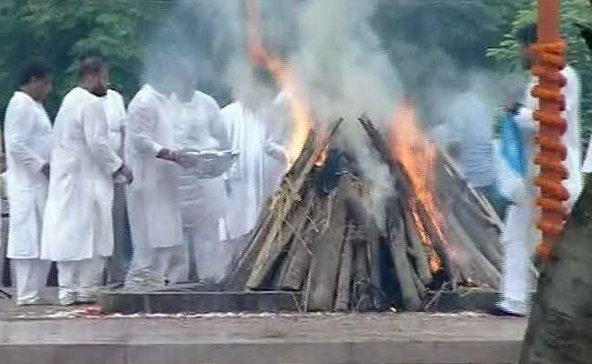 अटल बिहारी वाजपेयी अटल बिहारी वाजपेयी