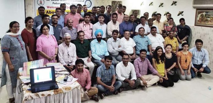 बच्चों में बुखार