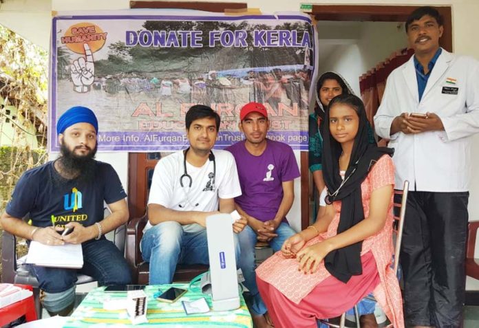 बाढ़ पीडि़तों बाढ़ पीडि़तों