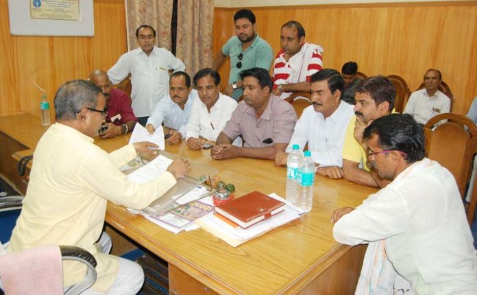 महापौर महापौर