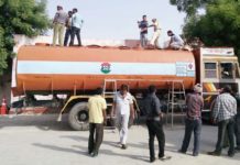 दो टैंकरों में लदी अवैध शराब बरामद, तीन गिरफ्तार अवैध शराब