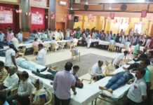 रेलकर्मियों ने किया स्वैच्छिक रक्तदान रक्तदान