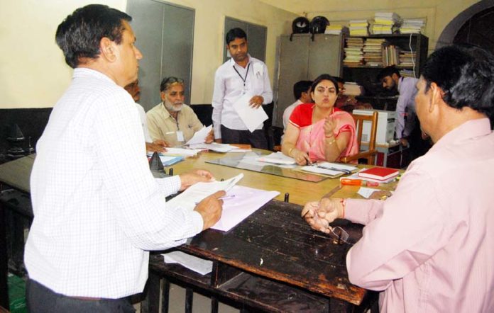 नामांकन दाखिल नामांकन दाखिल