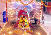 दीपमाला से जगमगाई भैरूनाथ की चौकी, भांग छनी, लगे बाबा के जयकारे …देखें वीडियो