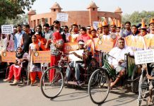 दिव्यांगों