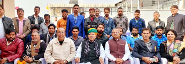 laxman modi texi chalko ka samman