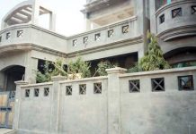 चोरी करने आए, घर को लगा दी आग ..देखें फोटो