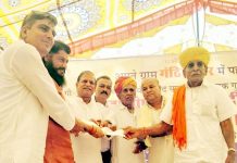 मिसाल : जन्मदिन पर गायों के चारे के लिए दिए लाखों रुपए