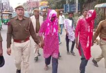 आदतन अपराधियों की पुलिस ने करवाई परेड, दिया अपराधियों के खिलाफ कार्रवाई का संदेश